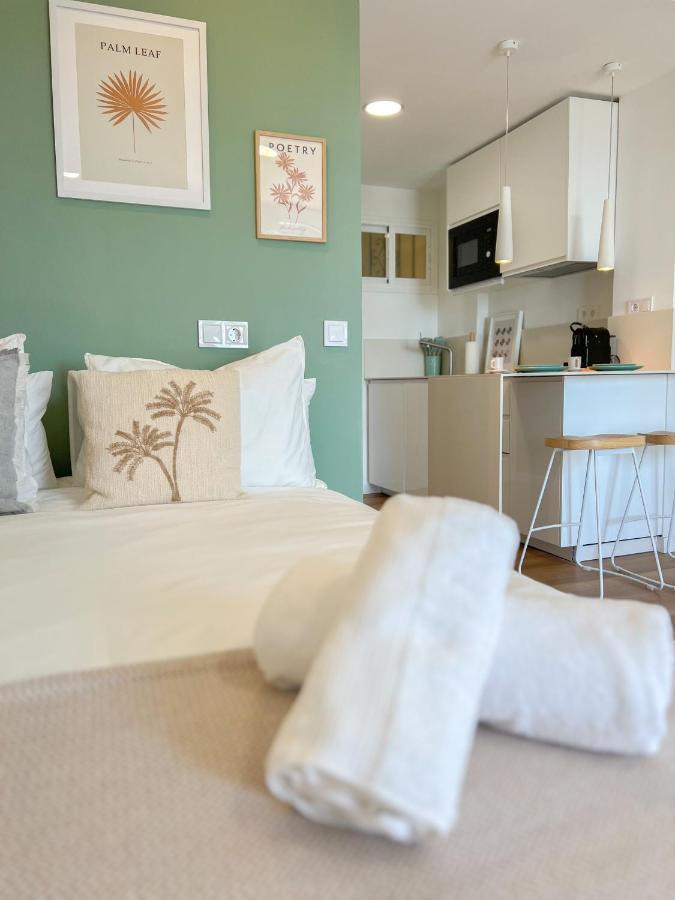 Cozy Studio With Sea Views Benalmádena Eksteriør billede